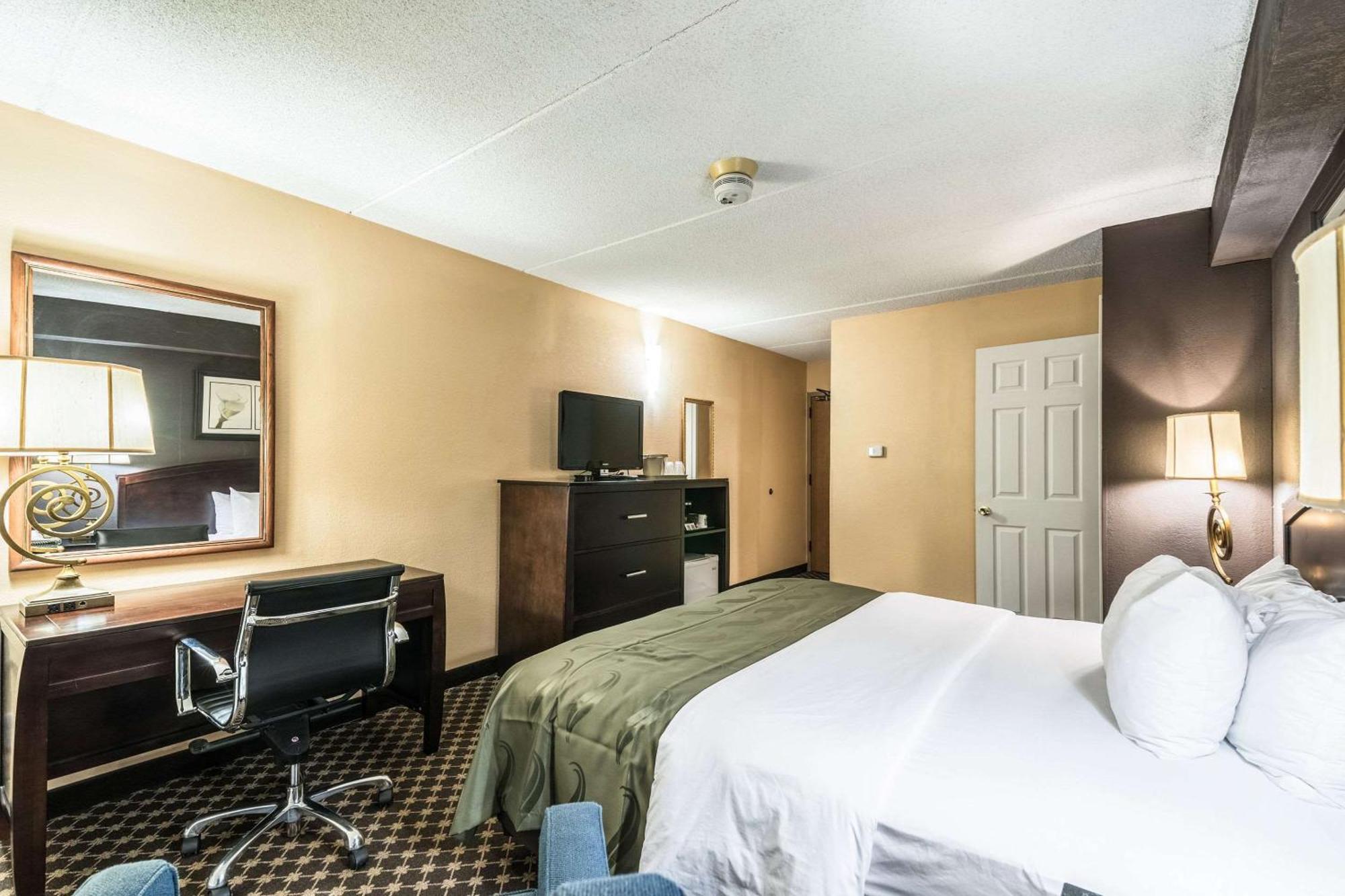 King Room - Disability Access/Non-Smoking